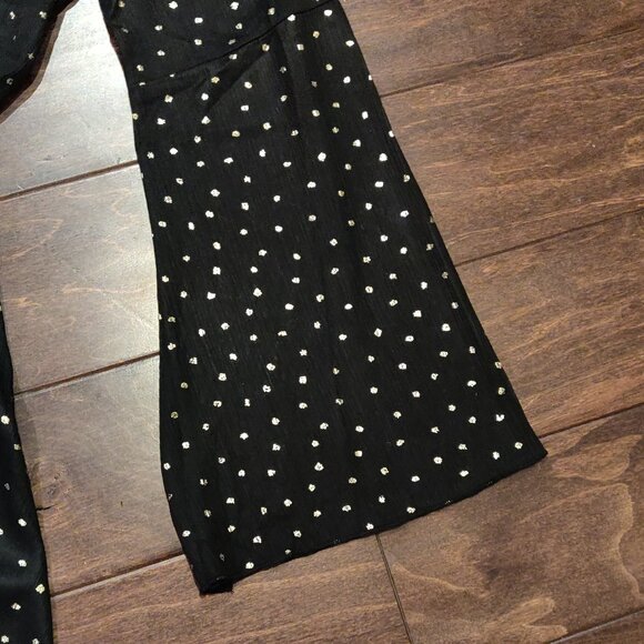 Black and Gold Faux Wrap Pull On Romper With Bell Sleeves SIZE LARGE - Picture 5 of 6